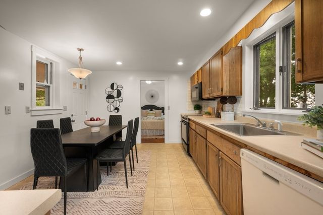 31 Waushakum Ave, Ashland, MA 01721