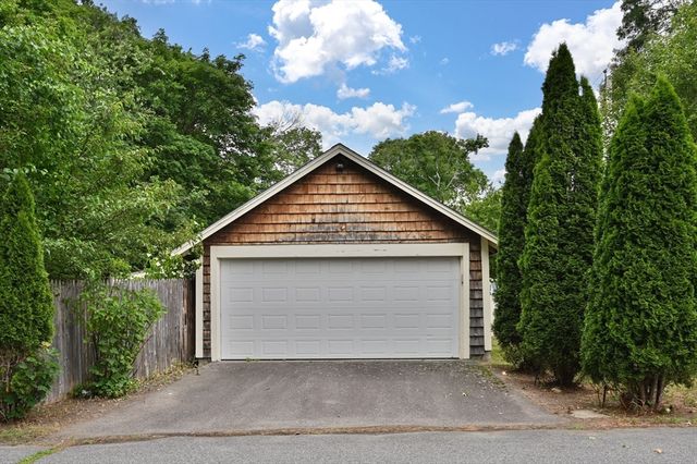 31 Waushakum Ave, Ashland, MA 01721