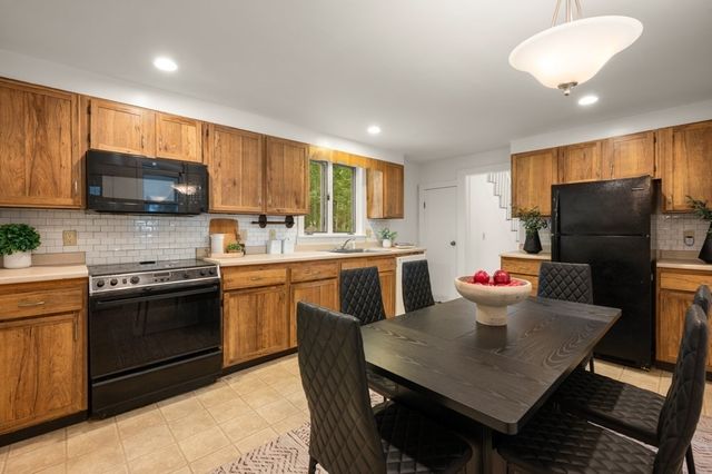 31 Waushakum Ave, Ashland, MA 01721