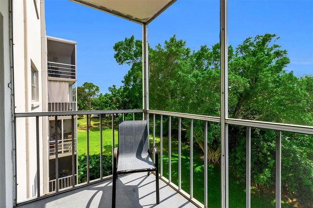 4210 IRONWOOD CIRCLE 403J, Bradenton, FL 34209