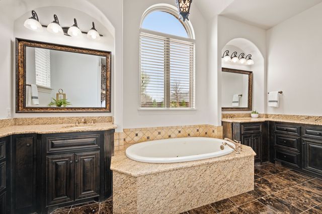 5803 Chalford Common, Colleyville, TX 76034