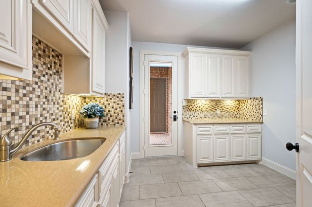 5803 Chalford Common, Colleyville, TX 76034