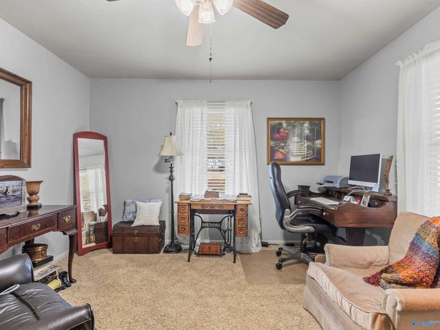 2209 College Street, Decatur, AL 35601