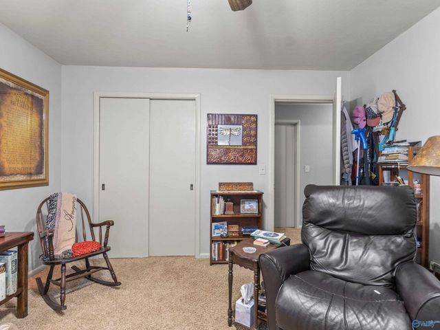 2209 College Street, Decatur, AL 35601