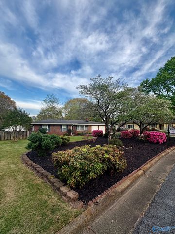 2209 College Street, Decatur, AL 35601