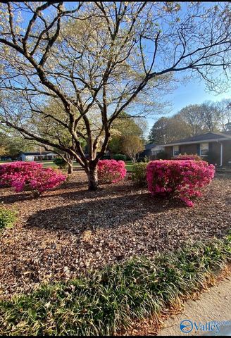 2209 College Street, Decatur, AL 35601