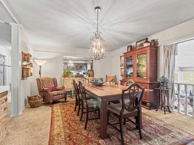 2209 College Street, Decatur, AL 35601