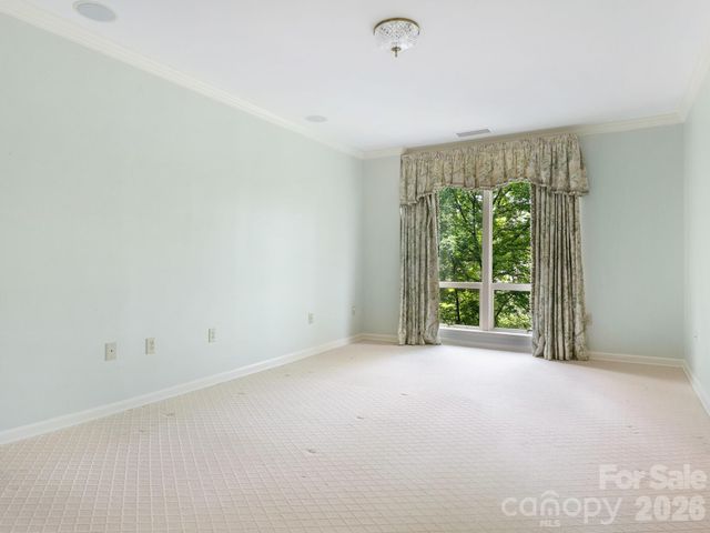 840 Cherokee Road, Charlotte, NC 28207