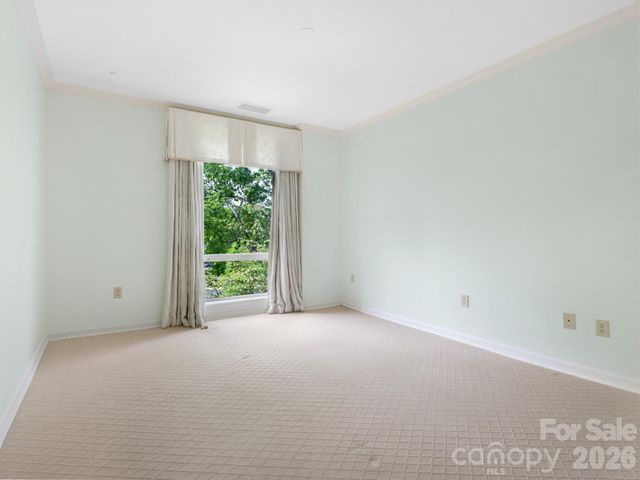 840 Cherokee Road, Charlotte, NC 28207