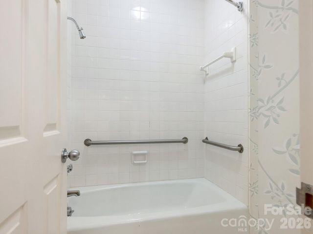 840 Cherokee Road, Charlotte, NC 28207