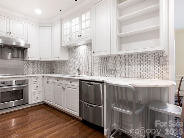 840 Cherokee Road, Charlotte, NC 28207