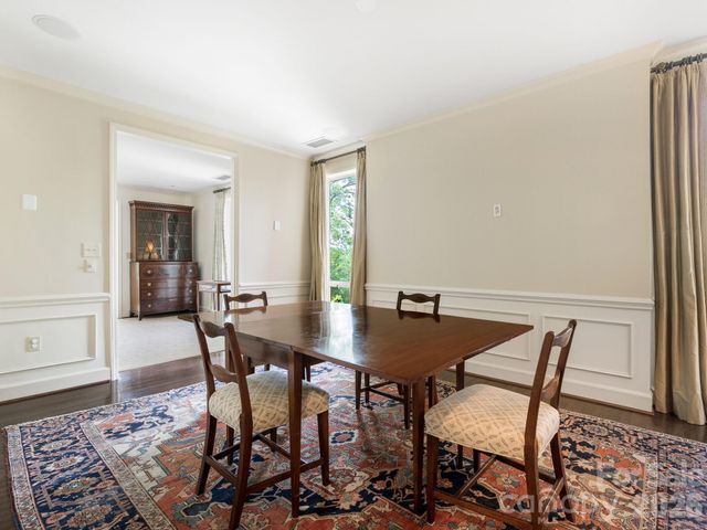 840 Cherokee Road, Charlotte, NC 28207