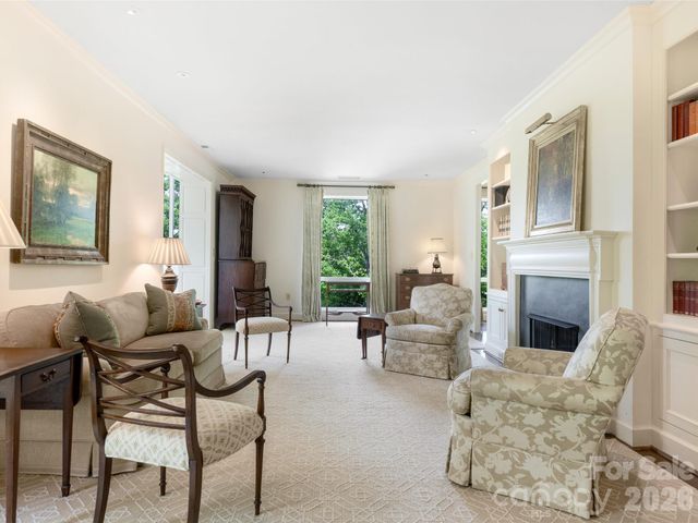 840 Cherokee Road, Charlotte, NC 28207