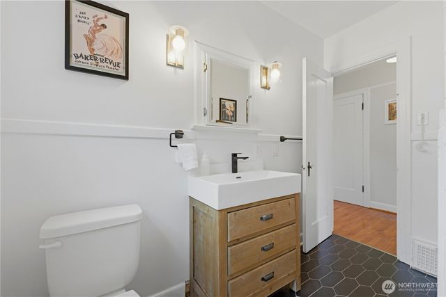 3417 N 8th Street, Tacoma, WA 98406