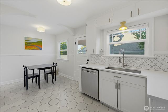 3417 N 8th Street, Tacoma, WA 98406