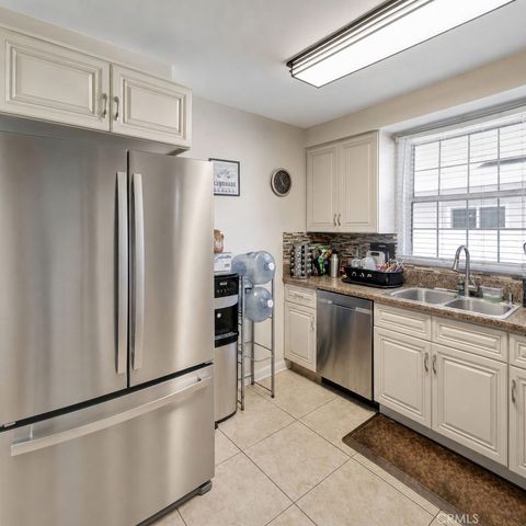 12205 S Halldale, Los Angeles, CA 90047