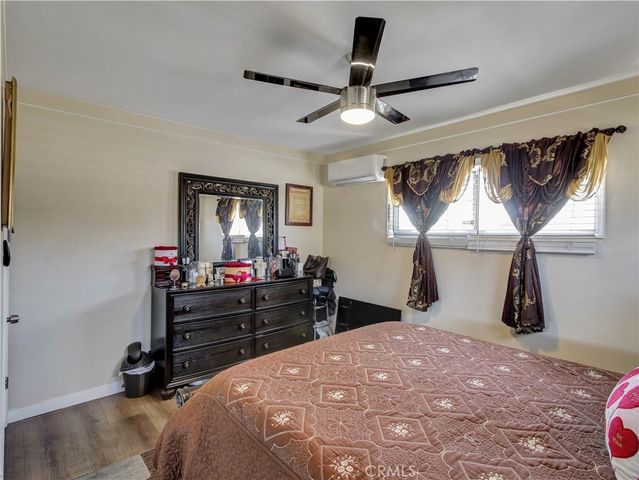 12205 S Halldale, Los Angeles, CA 90047