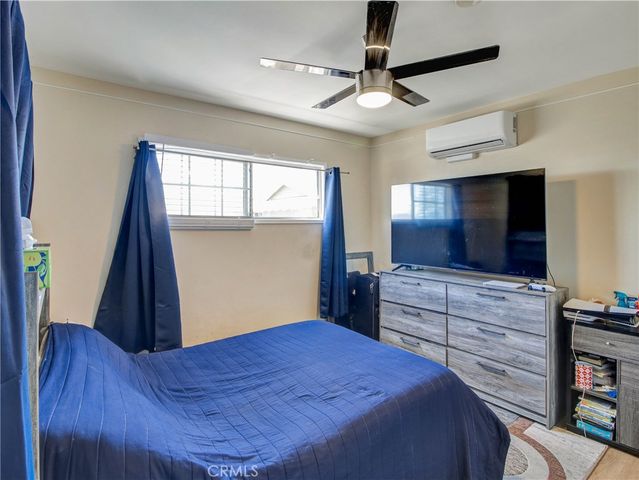 12205 S Halldale, Los Angeles, CA 90047