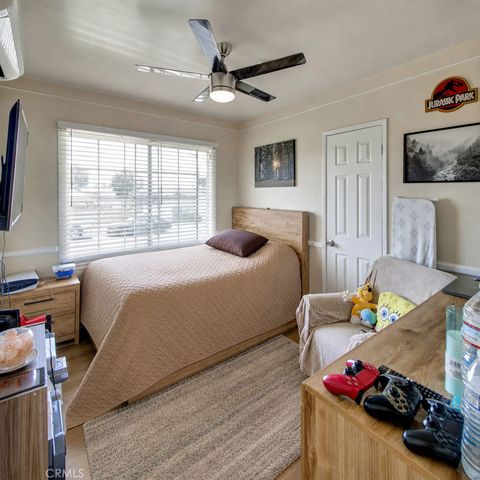 12205 S Halldale, Los Angeles, CA 90047
