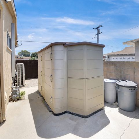 12205 S Halldale, Los Angeles, CA 90047
