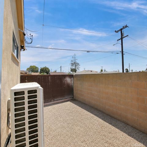 12205 S Halldale, Los Angeles, CA 90047