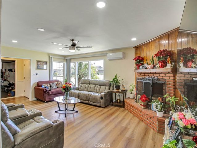 12205 S Halldale, Los Angeles, CA 90047