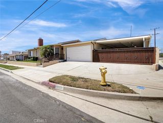12205 S Halldale, Los Angeles, CA 90047