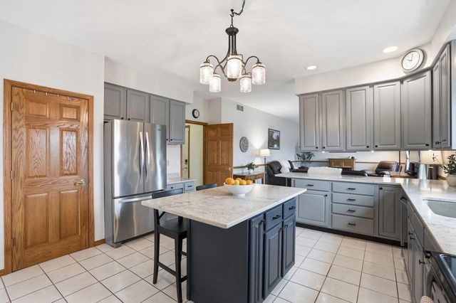 3630 T Bird Way, Cottage Grove, WI 53527