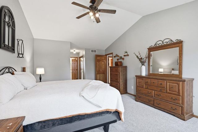 3630 T Bird Way, Cottage Grove, WI 53527