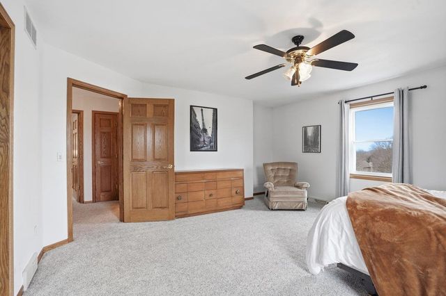 3630 T Bird Way, Cottage Grove, WI 53527