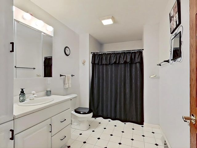 3630 T Bird Way, Cottage Grove, WI 53527