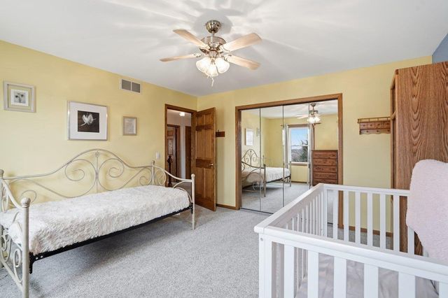 3630 T Bird Way, Cottage Grove, WI 53527