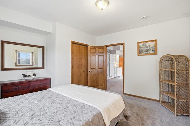 3630 T Bird Way, Cottage Grove, WI 53527