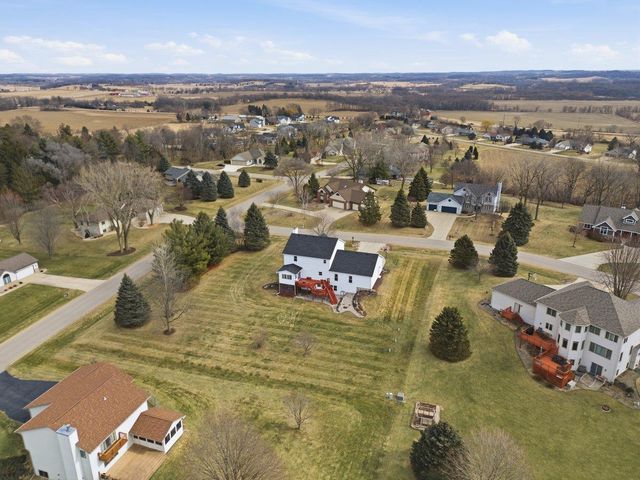 3630 T Bird Way, Cottage Grove, WI 53527