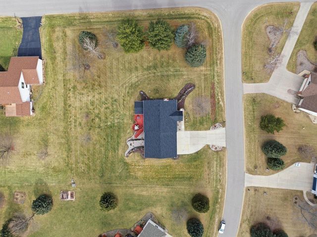 3630 T Bird Way, Cottage Grove, WI 53527