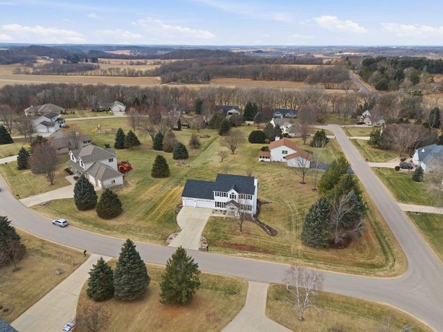 3630 T Bird Way, Cottage Grove, WI 53527