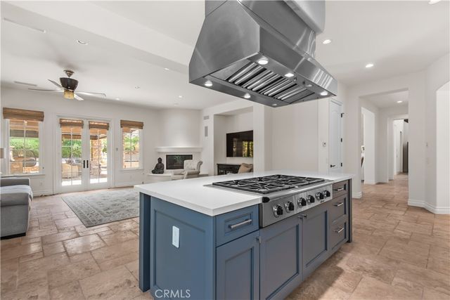 25561 PRADO DE LAS BELLOTAS, Calabasas, CA 91302