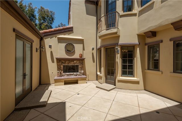 25561 PRADO DE LAS BELLOTAS, Calabasas, CA 91302
