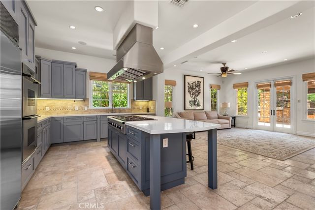 25561 PRADO DE LAS BELLOTAS, Calabasas, CA 91302