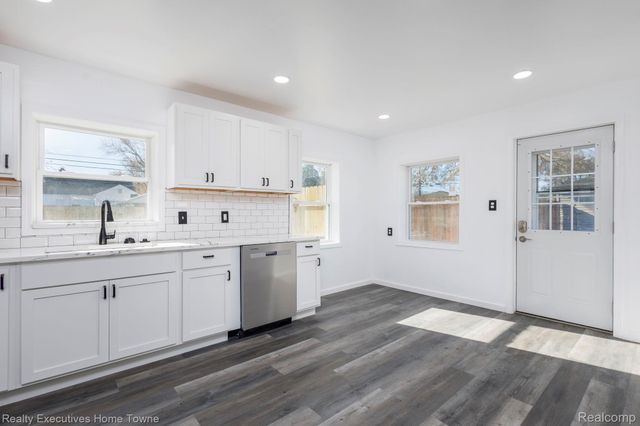 1683 Pagel Avenue, Lincoln Park, MI 48146