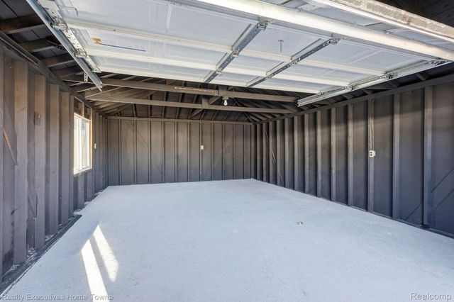 1683 Pagel Avenue, Lincoln Park, MI 48146