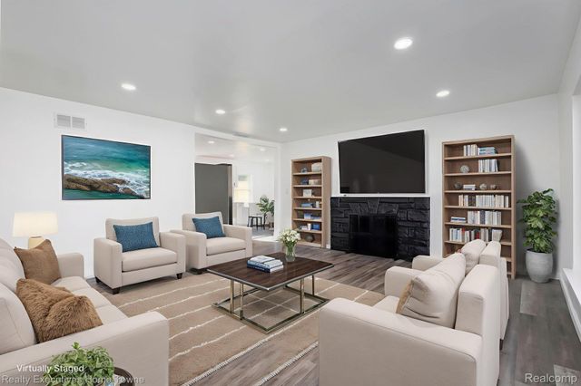 1683 Pagel Avenue, Lincoln Park, MI 48146