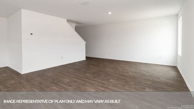 1038 GLADYS RUN, Seguin, TX 78155