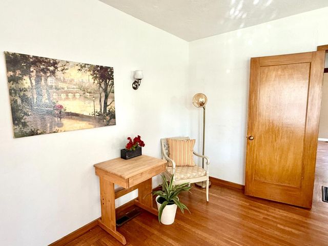 646 F St, Davis, CA 95616