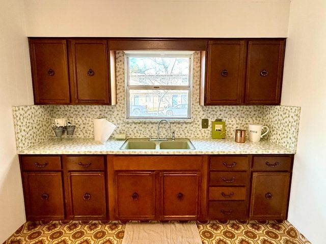 646 F St, Davis, CA 95616