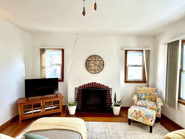 646 F St, Davis, CA 95616