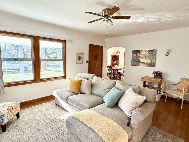 646 F St, Davis, CA 95616