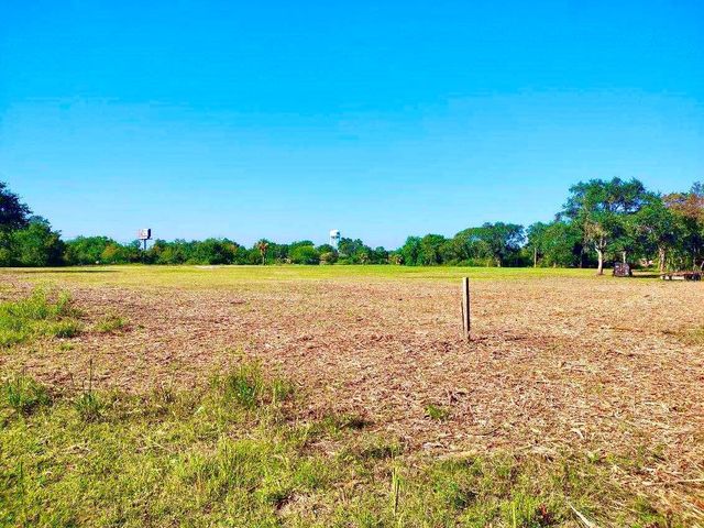 TBD Alston, Hitchcock, TX 77563