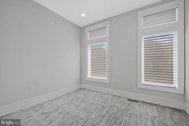5131 WILLET BRIDGE RD, Bethesda, MD 20816