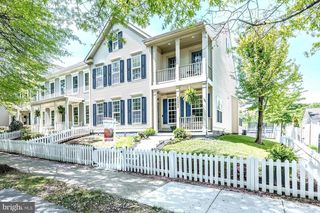20333 CHARTER OAK DR, Ashburn, VA 20147